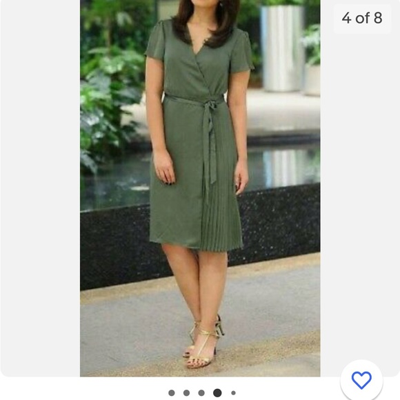 NWT - Banana Republic Black Wrap Pleated Midi Dress - Picture 6 of 11